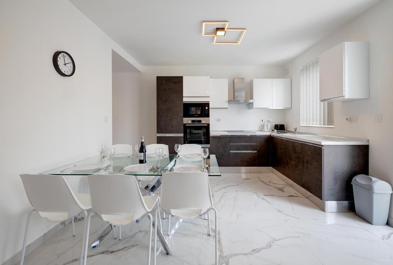Stylish 2Br Apartment In Central St Julians Saint Julian's 外观 照片