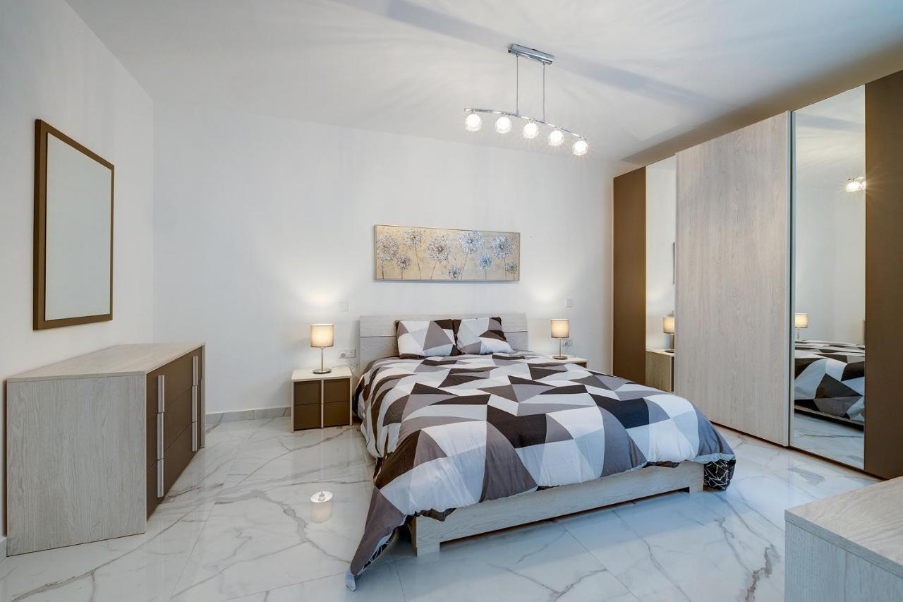 Stylish 2Br Apartment In Central St Julians Saint Julian's 外观 照片