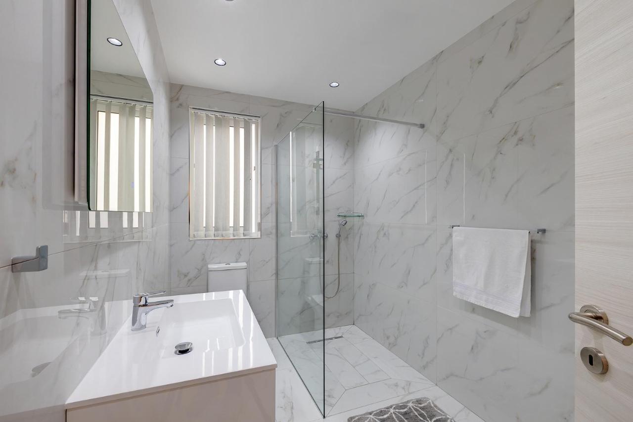 Stylish 2Br Apartment In Central St Julians Saint Julian's 外观 照片
